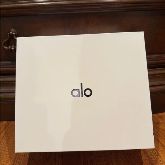 Alo Yoga Velocity Knit Black Sneakers - Picture 7 of 8